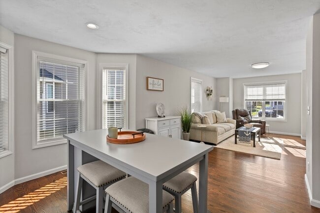 Building Photo - 45 Riley Rd