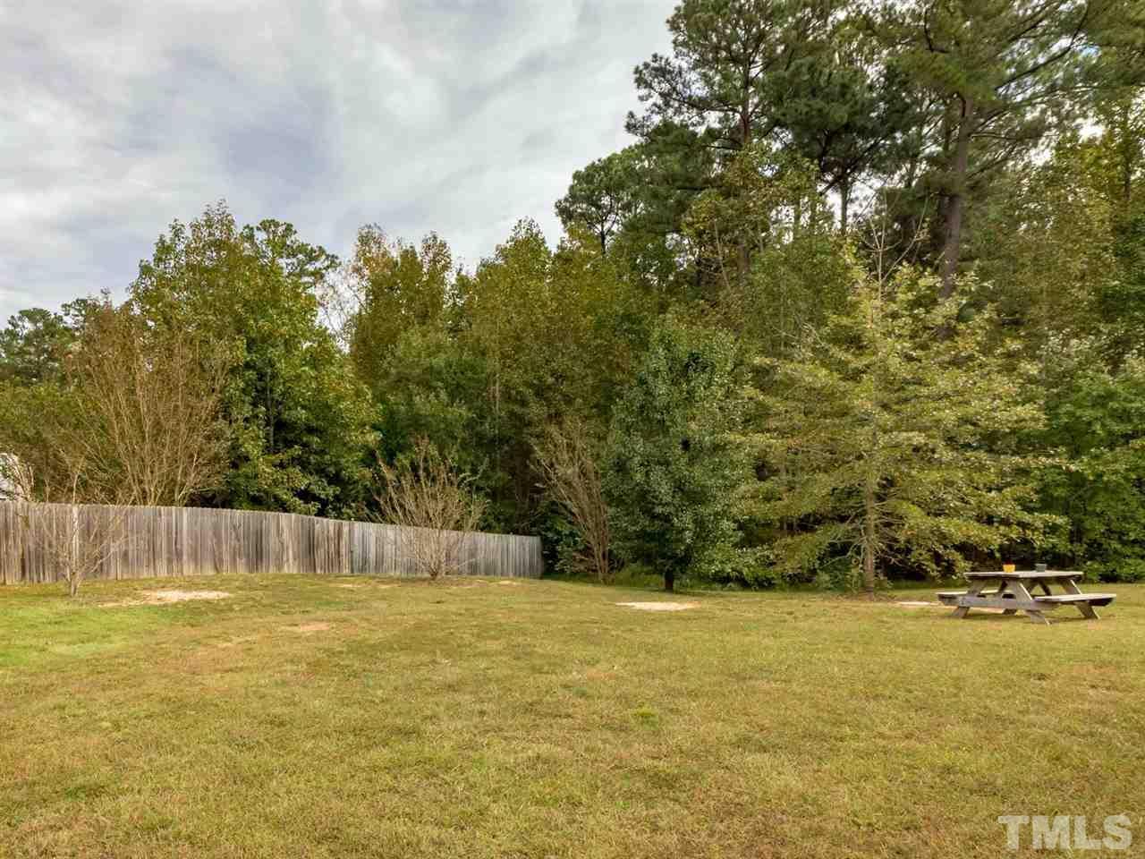 Building Photo - Room in House on Spindlewood Ct