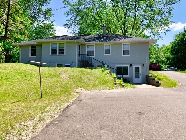 Building Photo - 600 Koehler Rd