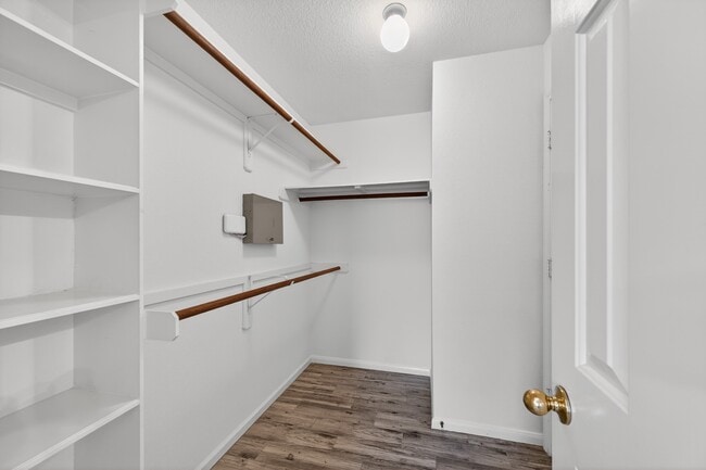 Building Photo - 3918 Abbeywood Dr