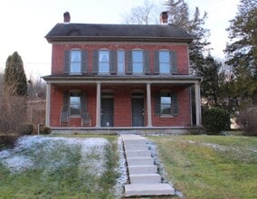 Building Photo - 1447 Park Rd