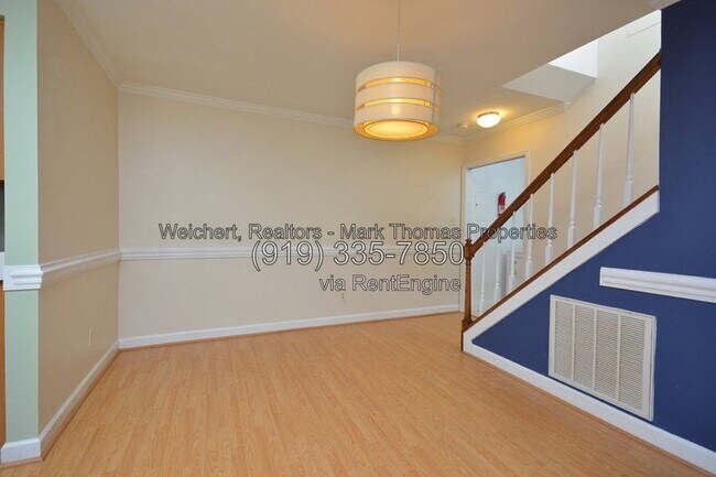 Building Photo - 425 Summerwalk Cir