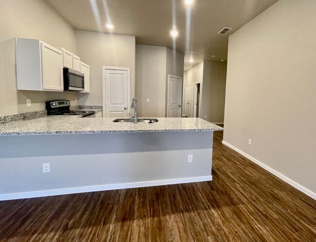 Building Photo - 2106 N Avenue K