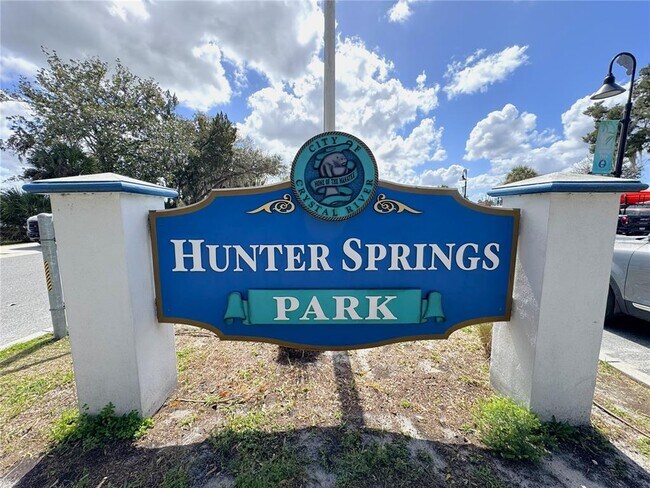 Building Photo - 222 NE 1st Ave