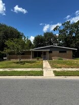 Building Photo - 205 Emerald Ln