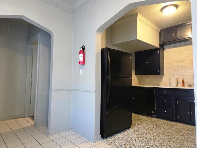 Building Photo - 1725 NW 18th St