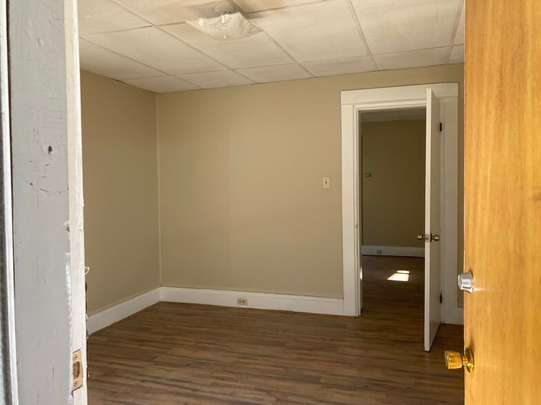 Bedroom 1 Photo 1 - 2089 Fairview Ave