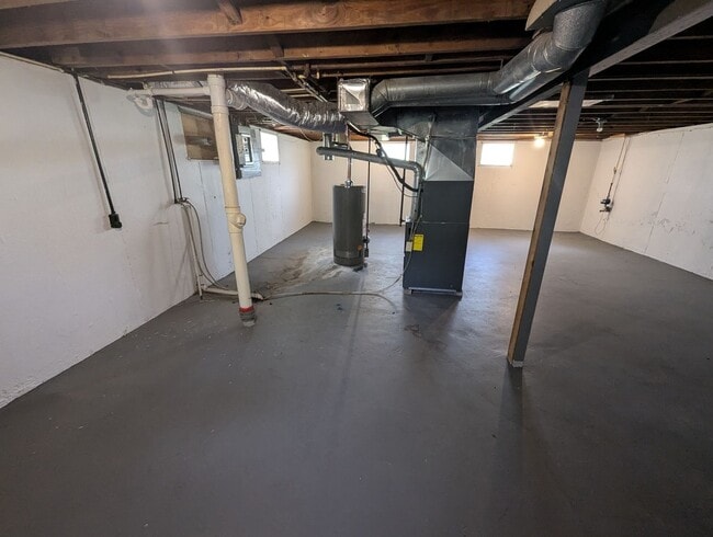 Building Photo - Cutest Corner Lot - Section 8 Friendly