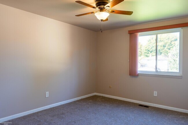 Building Photo - 14323 Mary Grove Dr