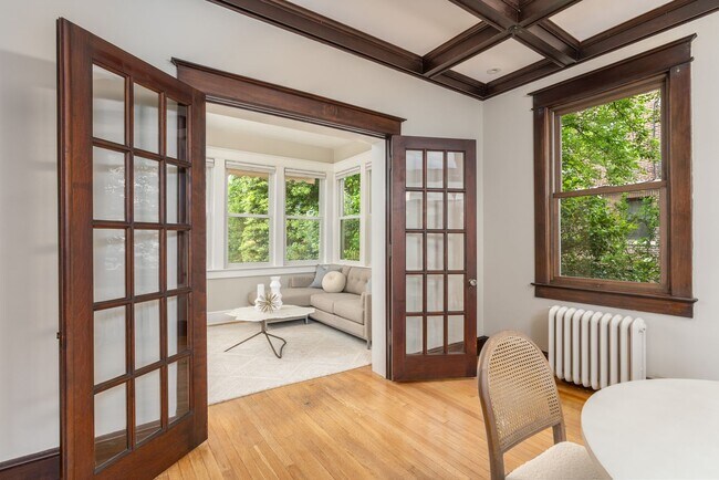 Building Photo - Charming Townhome | 5 Bed | 3.5 Bath | 2,400 Sf | Covered Front Porch & Large Fenced-In Backyard ...