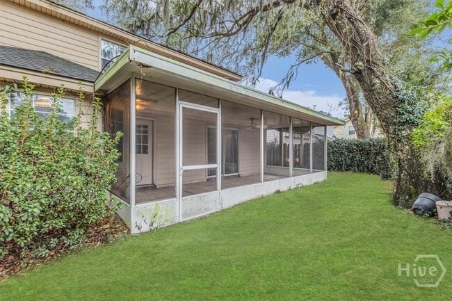 Building Photo - 138 Penn Station