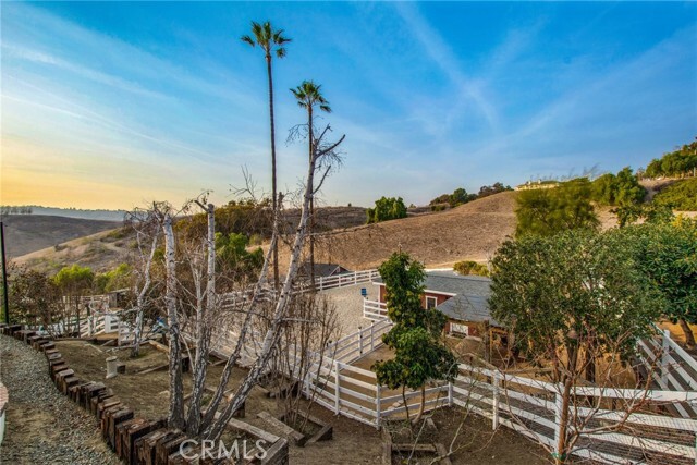 Building Photo - 27151 Mission Hills Dr