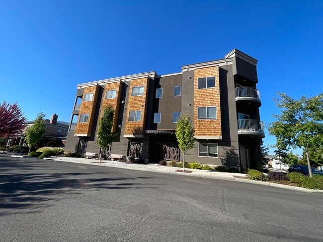 Building Photo - Beautiful 2bd/2bth Located at Meadowbrook ...