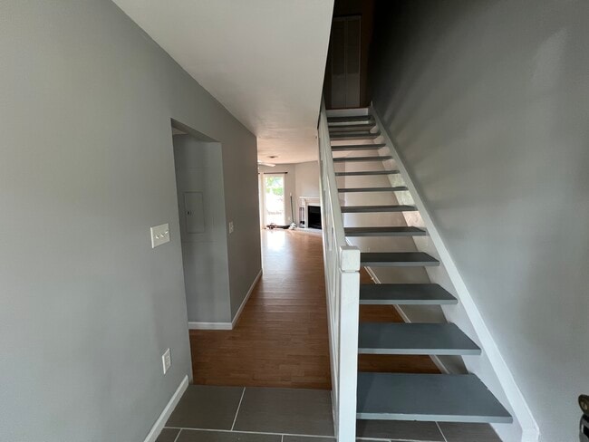 Building Photo - 1115 Monaco Dr