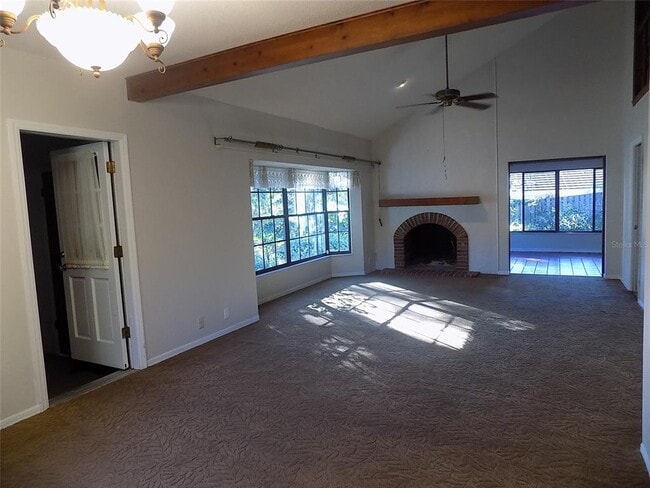 Building Photo - 408 Sassafras Ln