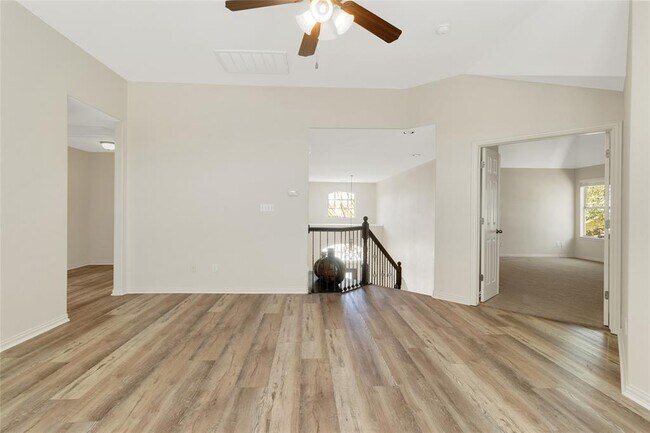 Building Photo - 4004 Buckhaven Cove