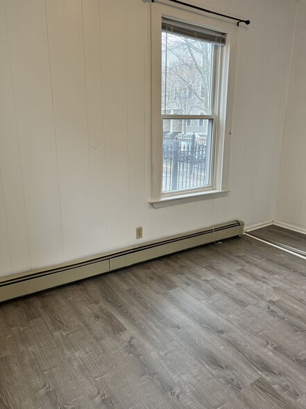 Building Photo - 228 Charles St
