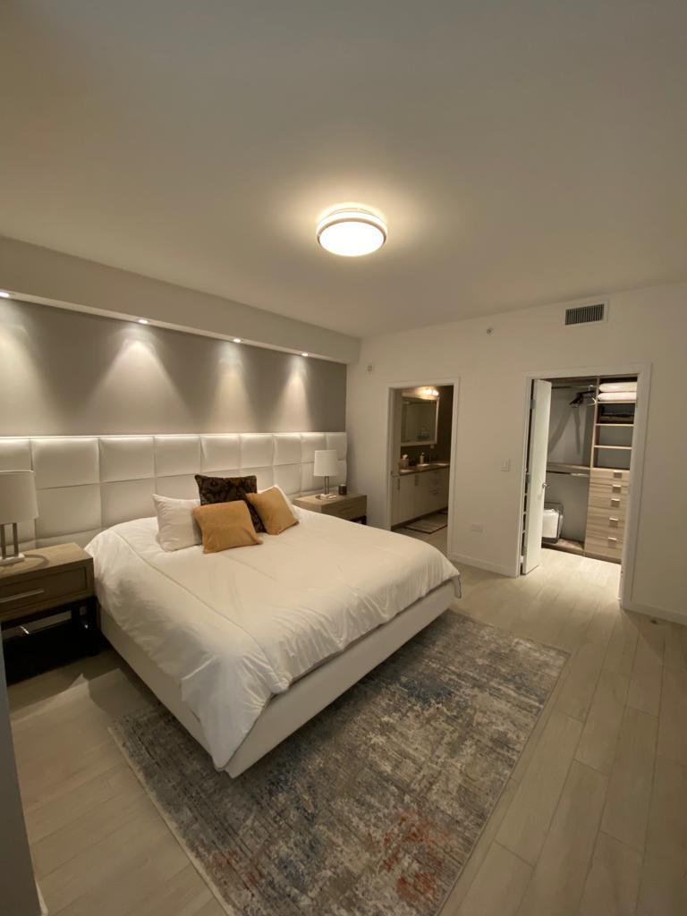 Building Photo - 901 Brickell Key Blvd