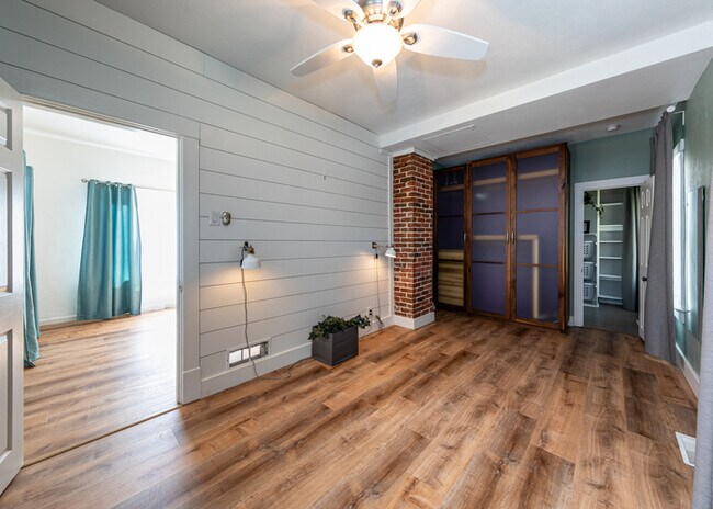 Building Photo - 4319 S Logan St