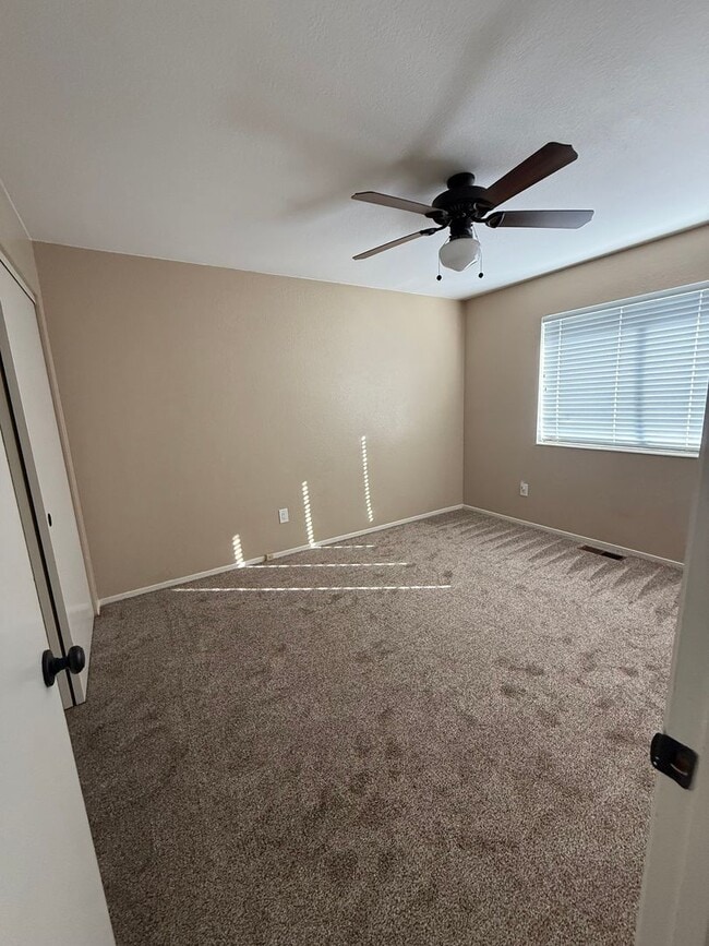 Building Photo - 2 BEDROOM 2BATHROOM WITH 2 CAR GARAGE IN HEART OF MIDTOWN