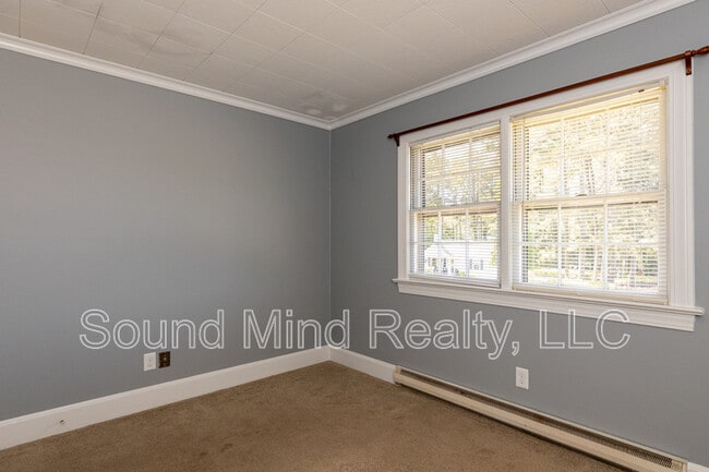 Building Photo - 207 S Alston St