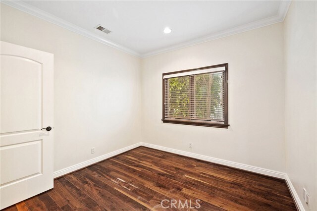 Building Photo - 424 Marine Ave