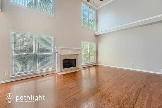 Building Photo - 4011 Iron Hill Ln