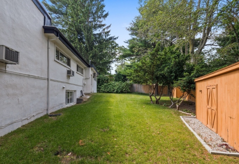 Building Photo - 11 Patterson Rd