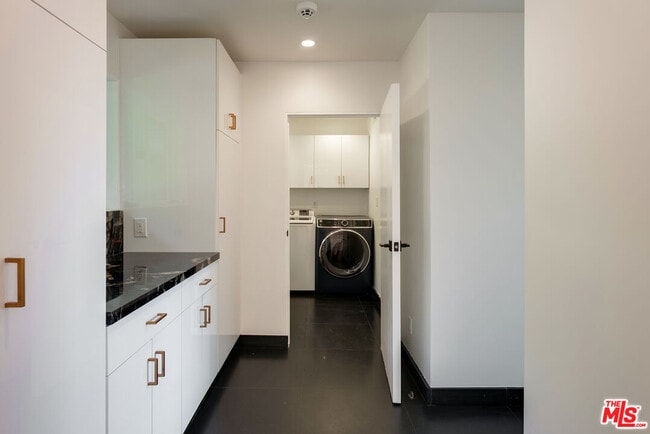 Building Photo - 1404 Devlin Dr