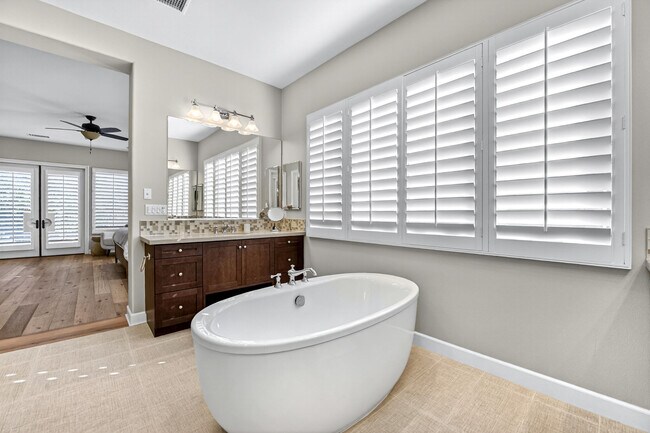 Building Photo - 55120 Autumn Valley Ct