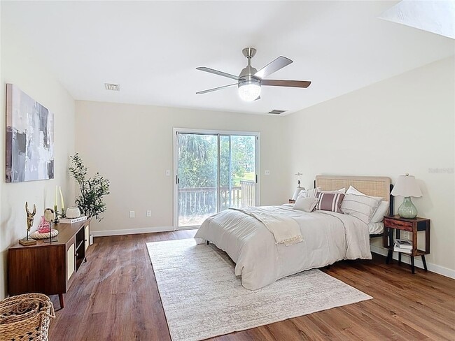 Building Photo - 289 Gull Dr S