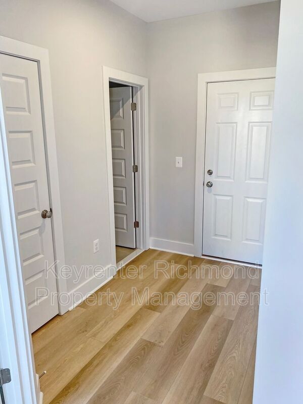 Building Photo - 509 Munson Woods Walk