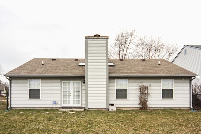 Building Photo - 3 Bedroom Ranch with Pond View in Pike Township