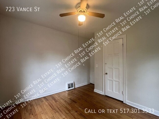 Building Photo - 723 Vance St