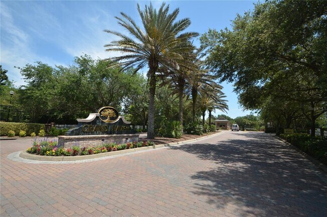 Building Photo - 16 River Point Dr