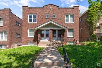 Building Photo - 3925 Dunnica Ave