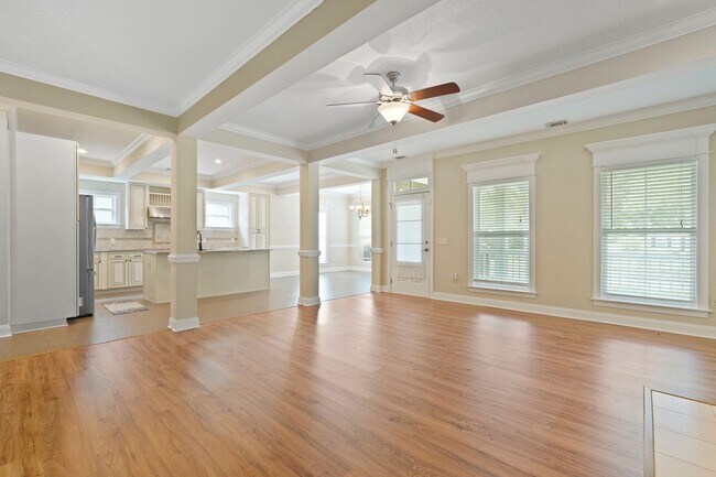 Building Photo - 3 Bedroom Dunham Marsh Beauty with Outdoor Fireplace and Resort-Style Community Amenities