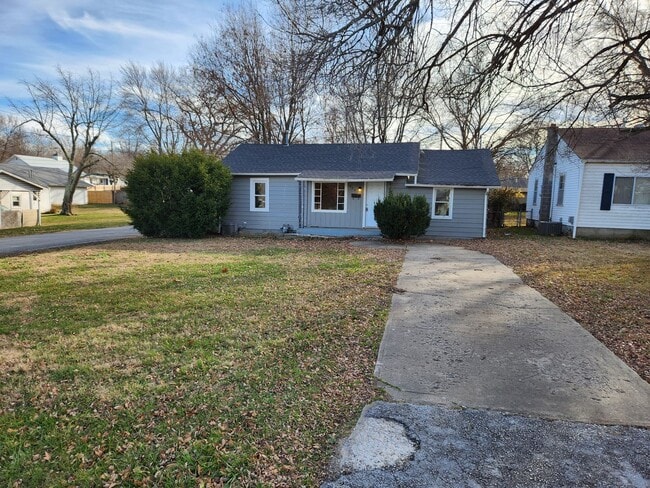 Primary Photo - Spacious 3-Bedroom, 2-Bathroom Home AVAILA...