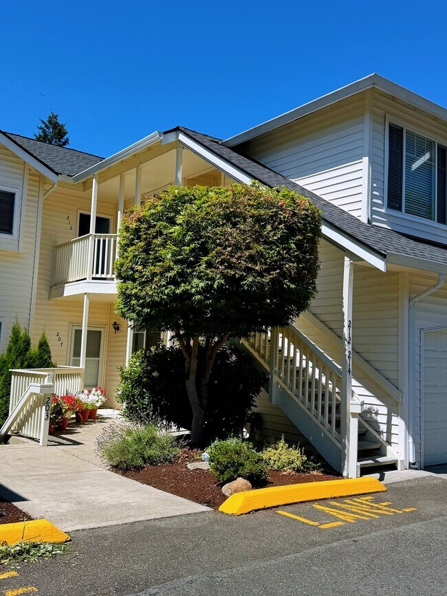 Building Photo - 4704 Mill Pond Dr SE