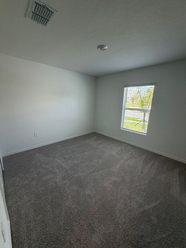Building Photo - 5792 Red Kite Dr