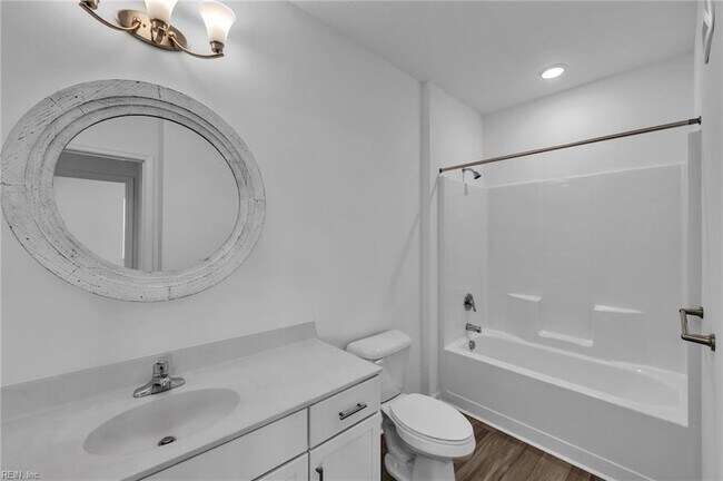 Building Photo - 1732 Dromolin Dr