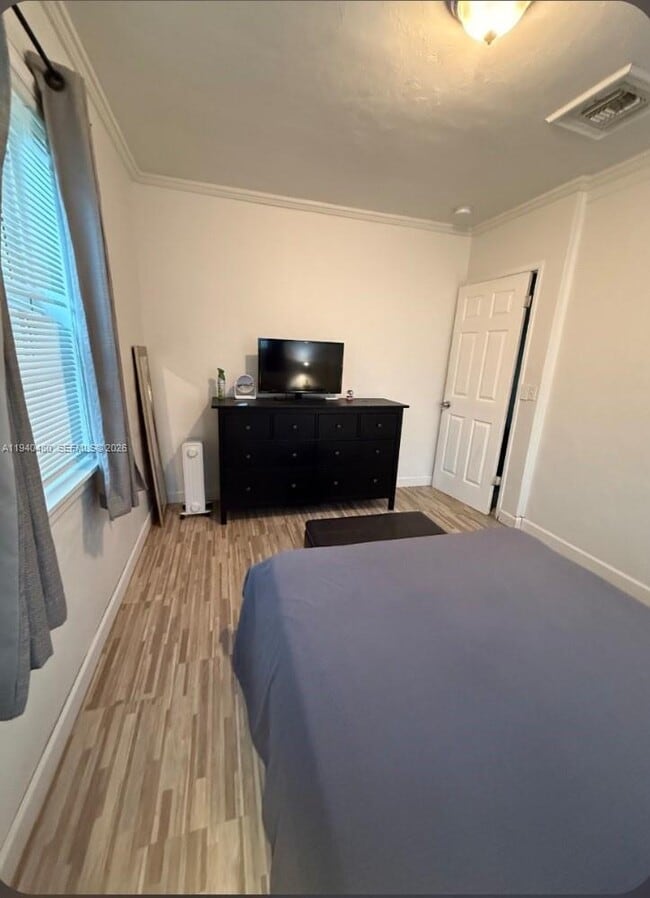 Building Photo - 1715 NW 13th St