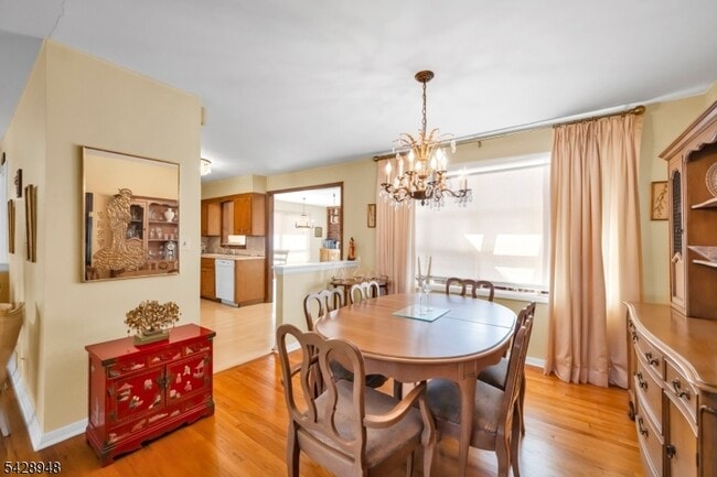 Building Photo - 204 Tryon Pl