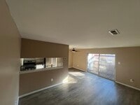 Building Photo - 2 Banyan Wood Ct