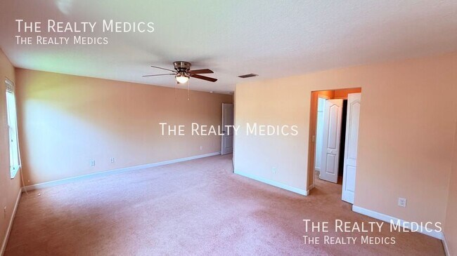 Building Photo - 2832 Adelaide Ct