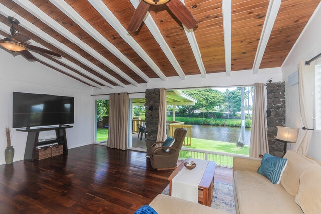 Building Photo - 372 Ilimalia Loop