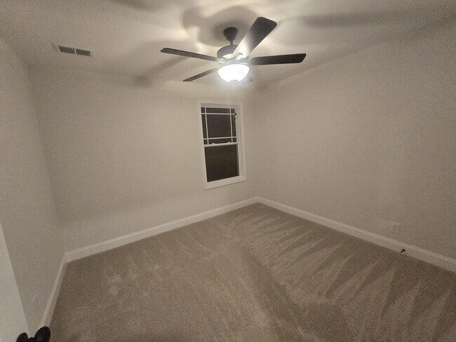 Building Photo - 1 Month Free Rent! Jasper New Construction...