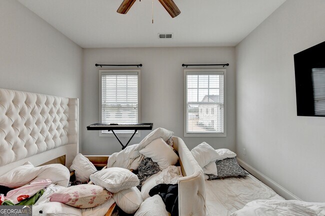 Building Photo - 6010 Bracken Brown Dr