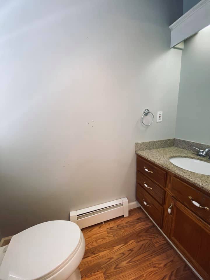 Building Photo - 70 Old Town Rd