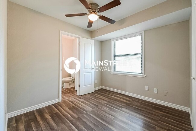Building Photo - 2403 El Capitan Dr